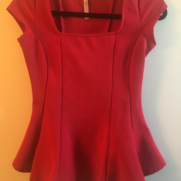 Red top - Picture 2 of 2